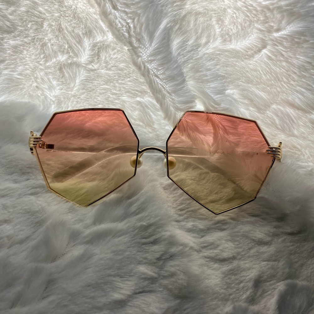 Oversized Frames - image 1